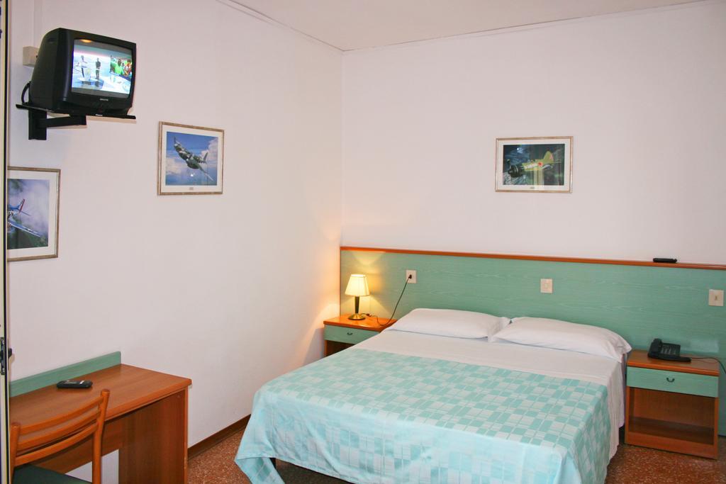 Hotel Janeiro Frontemare Lido di Jesolo Eksteriør bilde