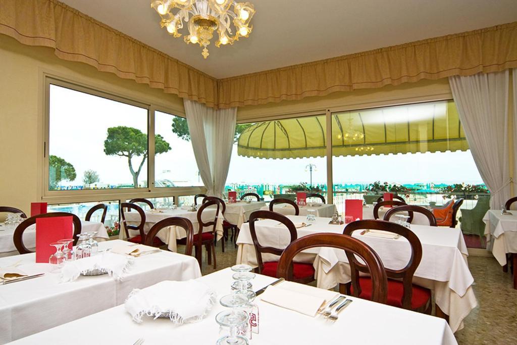 Hotel Janeiro Frontemare Lido di Jesolo Eksteriør bilde