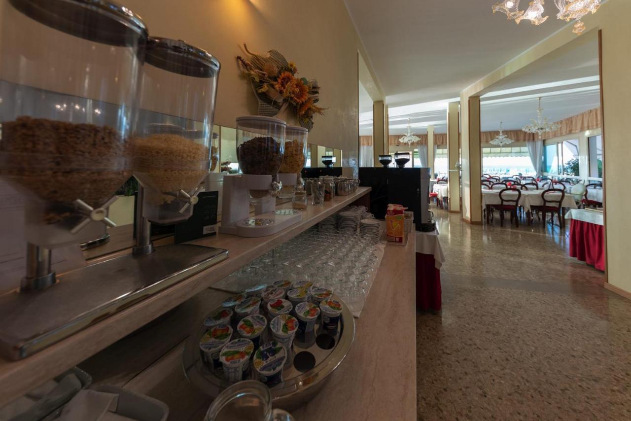 Hotel Janeiro Frontemare Lido di Jesolo Eksteriør bilde