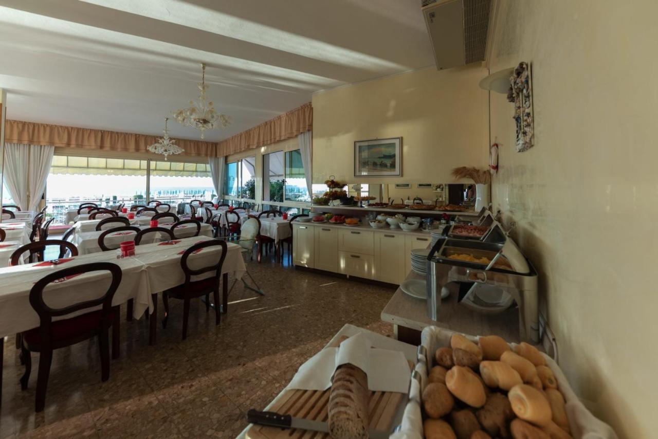 Hotel Janeiro Frontemare Lido di Jesolo Eksteriør bilde