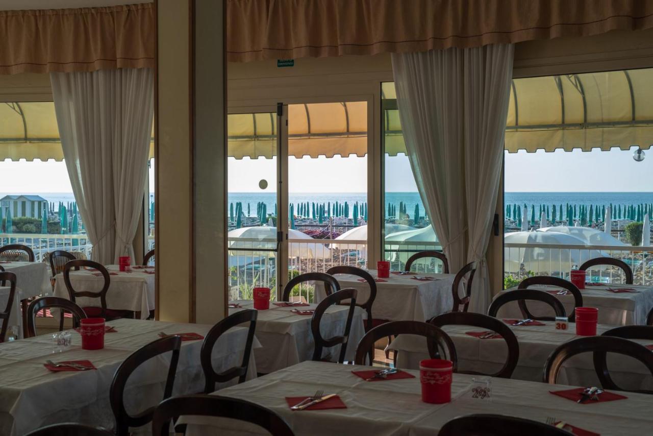 Hotel Janeiro Frontemare Lido di Jesolo Eksteriør bilde